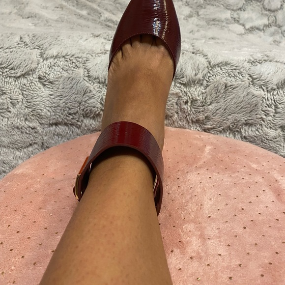 Michael Kors maroon/burgundy ankles wrap heels - Picture 6 of 10